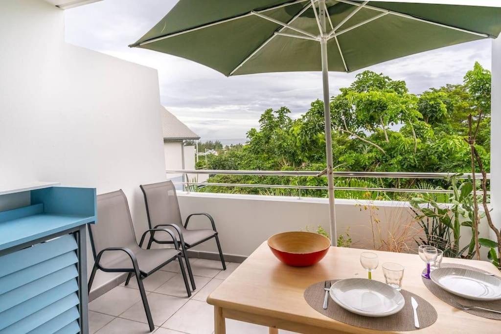 Flamboyant - Studio 2 Personnes Avec Lit De Qualite Hoteliere Separable Pour Couple Ou Amis Avec Tres Belle Terrasse A 12 Min A Pied Ou 4 Min En Voiture Du Lagon De L'Ermitage - St Gilles Les Bains Ла-Салин-ле-Бен Экстерьер фото
